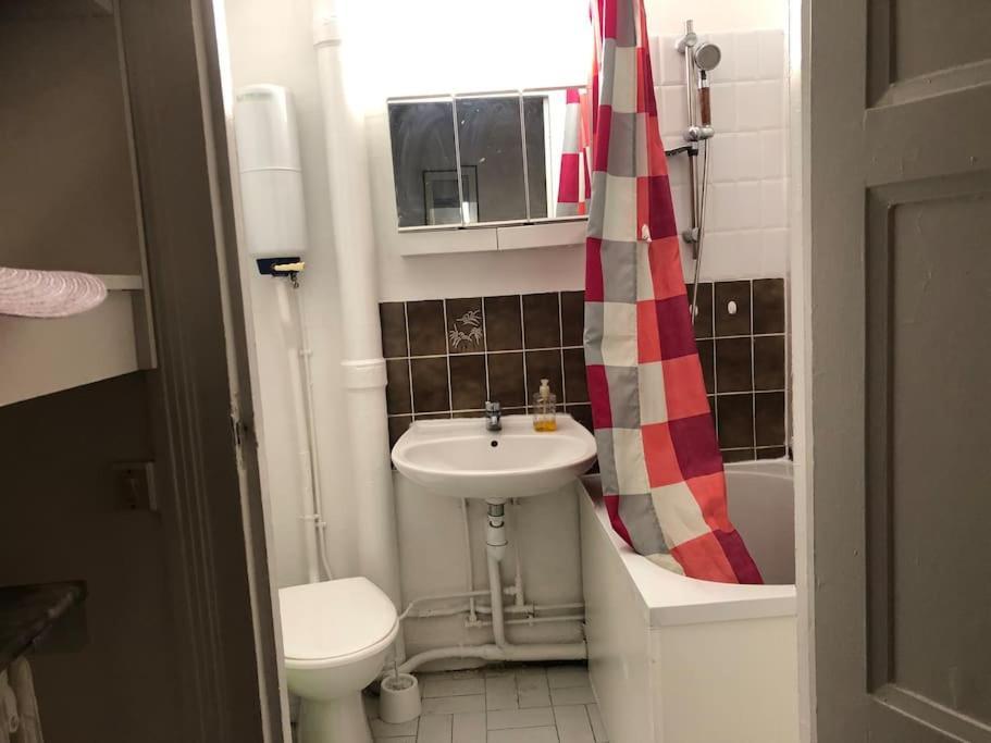 Beau Appartement,proche De Metro Appartement